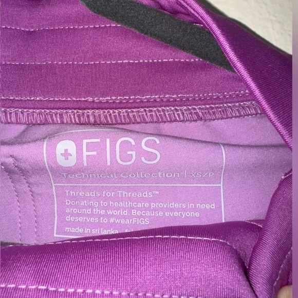 NWT Figs Set Catalina Top (XS) + Zamora Jogger (XSP) Scrub - Dusk - Picture 9 of 9